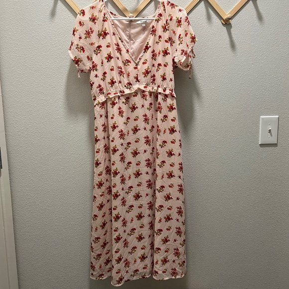Madewell Dresses & Skirts - Madewell Floral Midi Dress